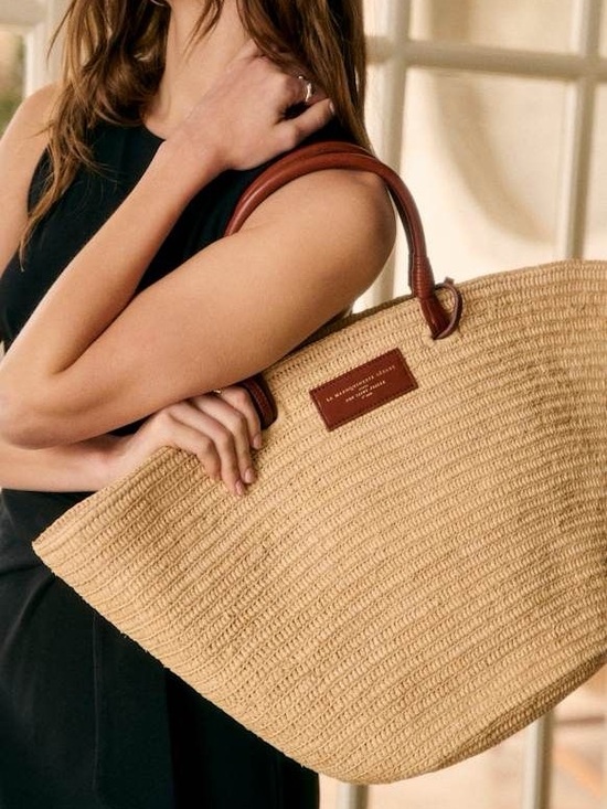 Sezane Handbags - Sezane Maxi Justine